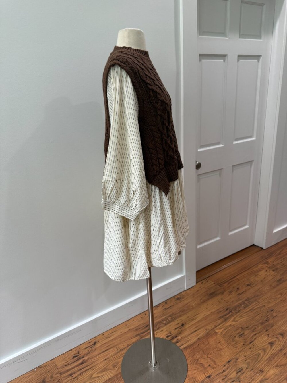 Doe Knit Dress NEW Size Medium - Picture 9 of 11